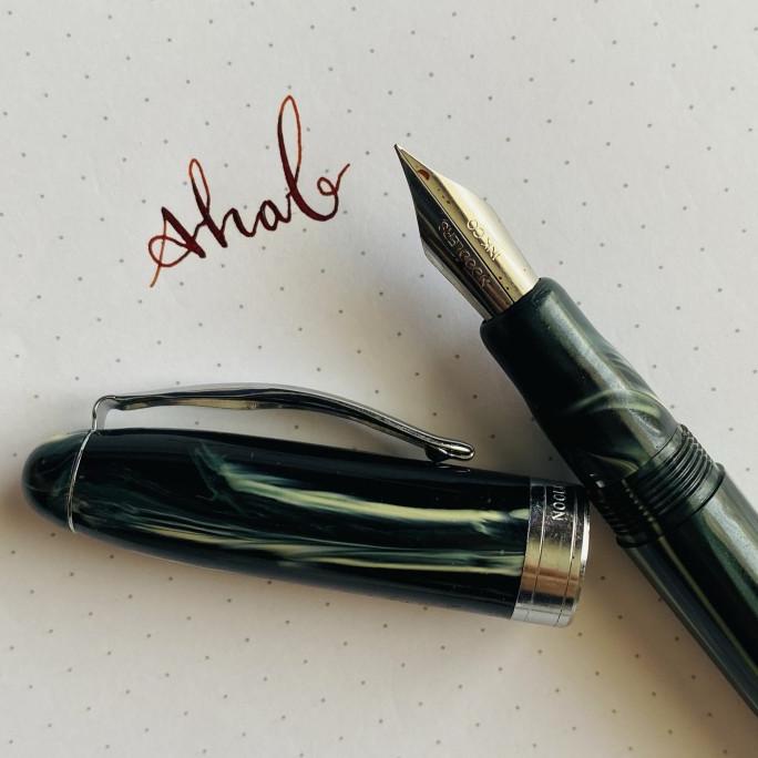 NOODLERS Ahab Flex Fountain Pen