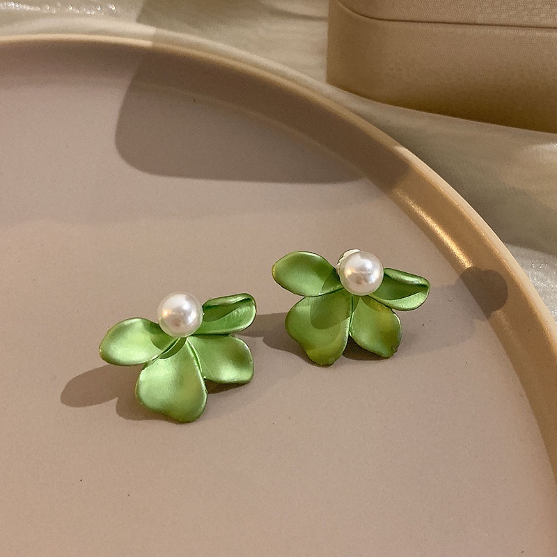 Anting Pejantan Bunga Retro Korea Indah Anting Pejantan Mutiara Elegan2023Aksesoris Fashion Wanita Baru