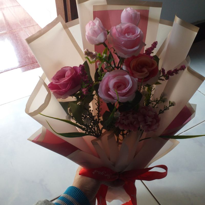 [BISA REQUEST]BUKET bunga wisuda|bucket uang|buket acara lamaran|buket snack|bucket bunga murah| buc