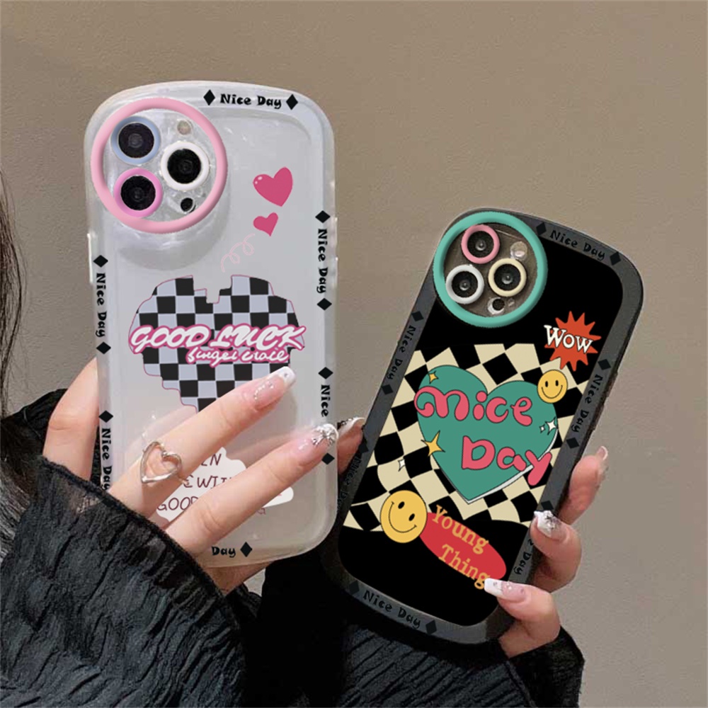 IPHONE Case Kompatibel Untuk Iphone14 14 Pro 14 Pro Max 11 11 Pro Max 12 12 Pro 12 Pro Max IPhone13 Pro Max 6 6S 7 8 Plus SE 2020 Putih Dan Hitam Kotak-Kotak doodle love Casing Ponsel Silikon Lembut