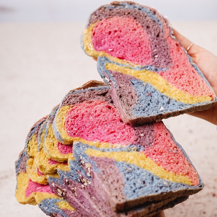 

(COD) Vegan Bread Bundling Package | Box of 3 (Roti Tawar) Healthy Hampers - 2Oat,1Unicorn