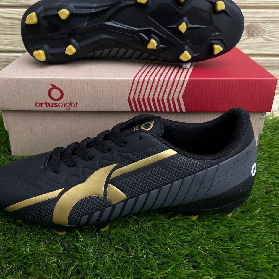 Paling Menarik Sepatu ortus liberte bola pria  Sepatu sepak bola hitam original