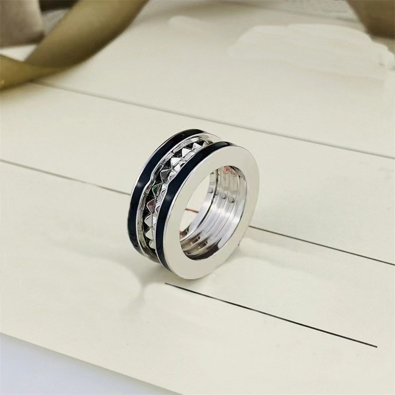 Semua Pertandingan Perhiasan Baja Titanium Tidak Luntur Hadiah Untuk Pacar Pacar Pacar Grosir Gaya Eropa Amerika Bayi Rumah Pasangan Musim Semi Cincin Gaya Modis Kelas