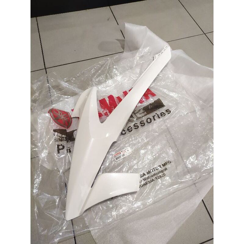 Sayap Tangki Bensin Vixion R New 2018 Putih Metalik Glossy Deltabox Cover Tengki Fuel Tank Kanan Kir