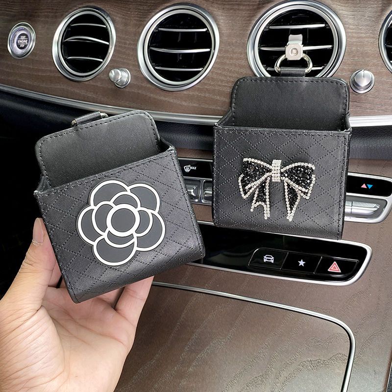 Tas Penyimpanan Mobil Tas Gantung Dekorasi Interior Kreatif Kartun Car Air Outlet Storage Kotak Penyimpanan Tas Penyimpanan Ponsel