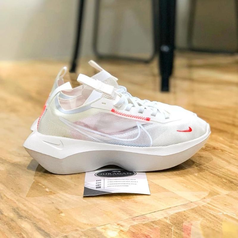 Nike Vista Lite &quot;White/Laser Crimson&quot;