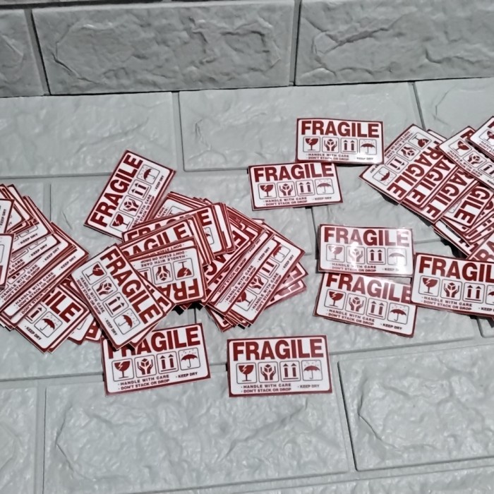 

*****] Sticker fragile kecil