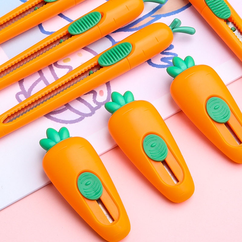 M&amp;G Cute Cartoon Carrots Utility Knife Student Pisau Pemotong Mini Portabel