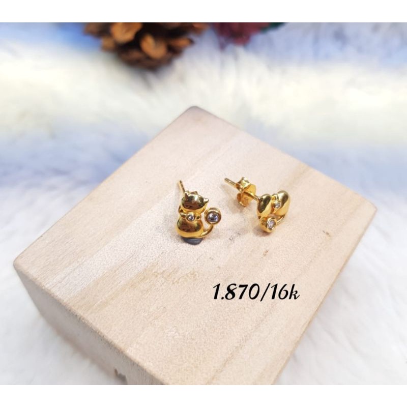 Anting emas 70 kucing