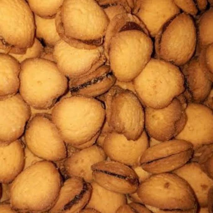 

♀ COOKIES NANAS / KUE HATI 1 KG (NASTAR LOVE) ♜