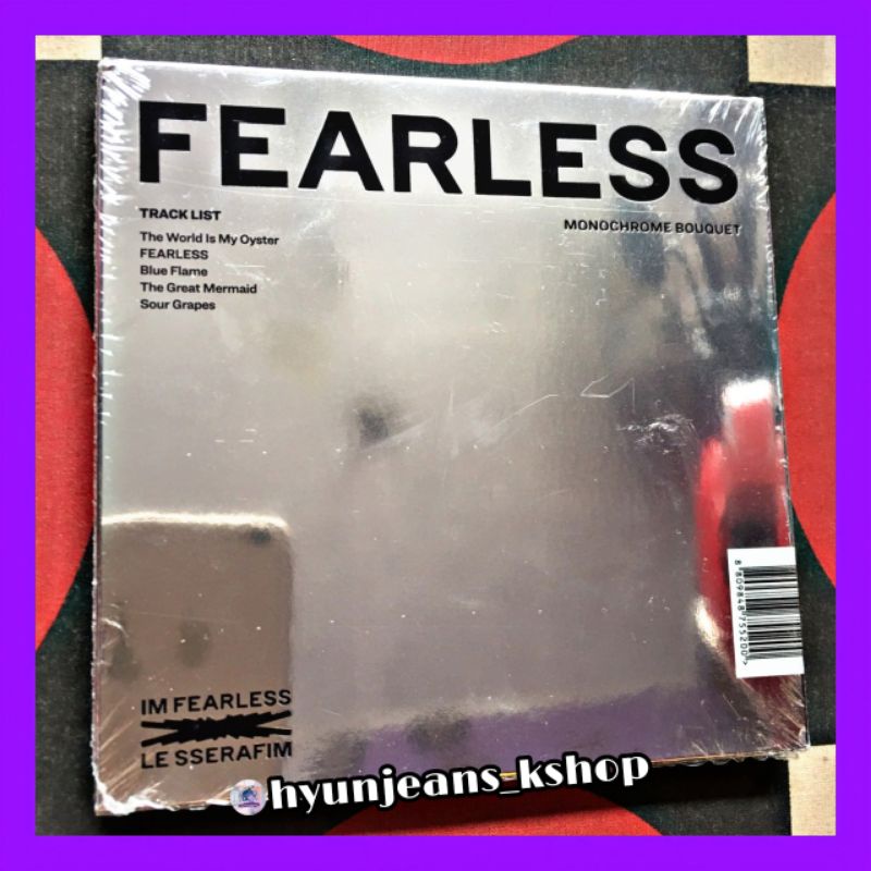 [READY STOCK] LE SSERAFIM The 1st Debut Mini Album - FEARLESS (Monochrome Bouquet : Compact Ver.) fe