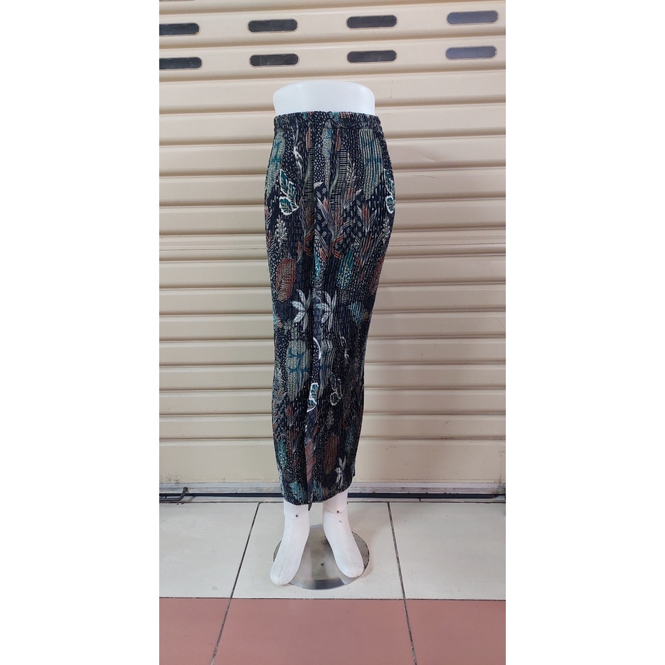 Rok Plisket Batik | Rok Plisket Wiron | Rok Plisket Wiron Depan | Rok Wiron| Rok Batik