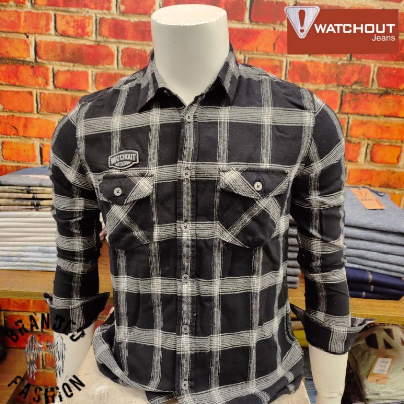 KEMEJA WATCHOUT PRIA ORIGINAL SLIMFIT HITAM KOTAK PROMO
