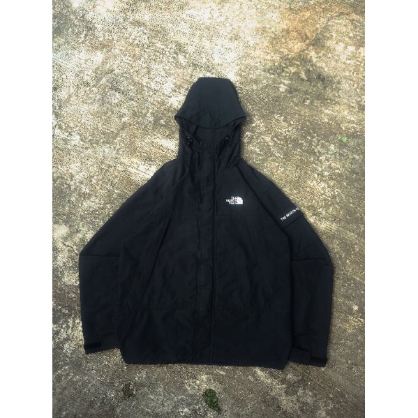 jaket tnf saku samping