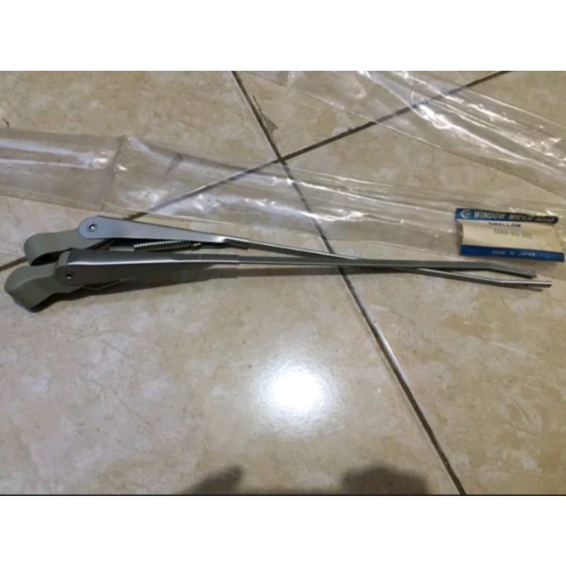 wiper arm stang wiper ke30