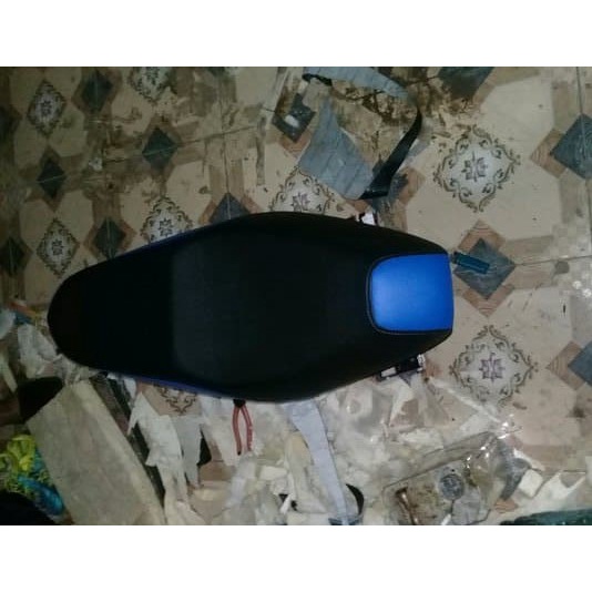 Jok Revo fit Injeksi Lama Absolute Standar modifikasi - Jok honda Revo Standar lis warna - Jok motor