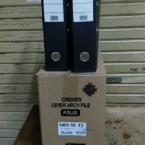 

Ordner Bantex Folio 1401 Economic - Hitam ( Dus = 12 Pcs )