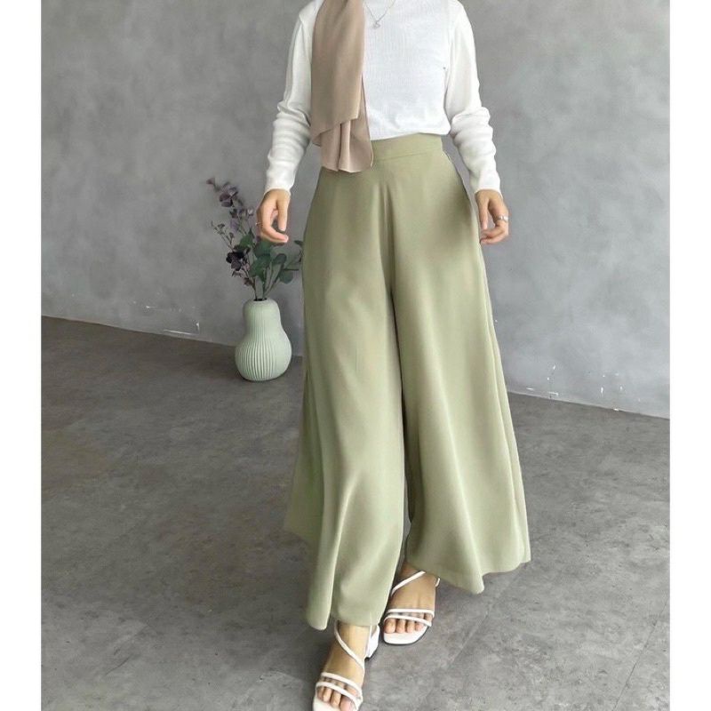 Oxa Pants by Mezzaluna Signature