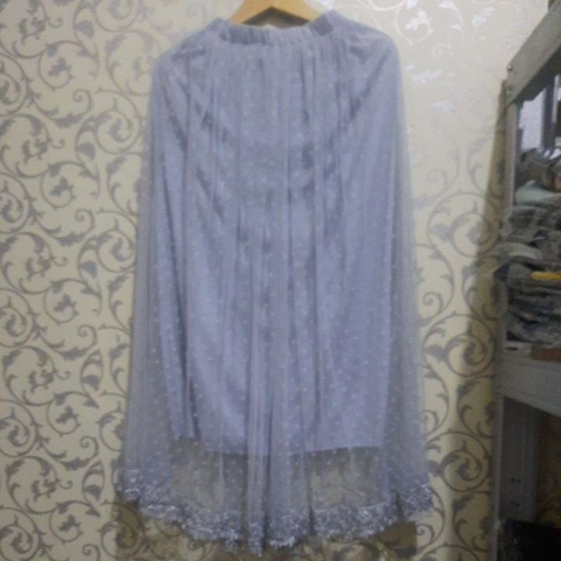 Rok tutu renda abu