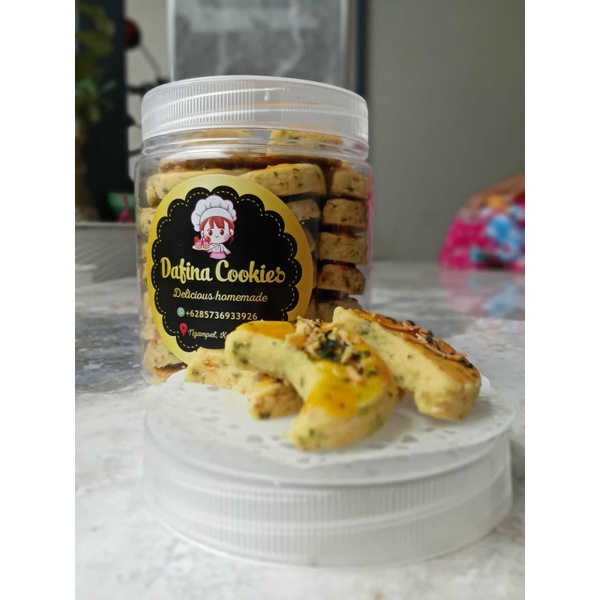 

Garlic Cheese cookies