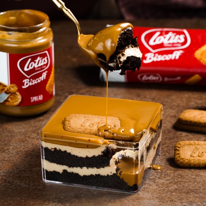 

Bittersweet By Najla Lotus Dessert Box Best Seller