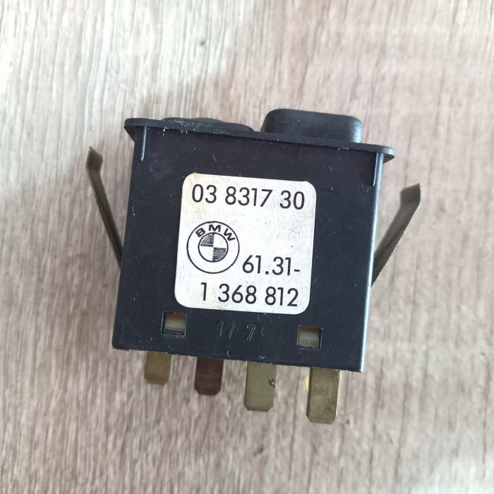 Terlaris Saklar Fog Lamp Bmw E30/M40 Ori