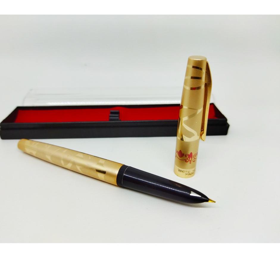 

Kejutan Termurah Fountain Pen Gold White Feather Pena pulpen Tinta Gold Feather Pena isi ulang