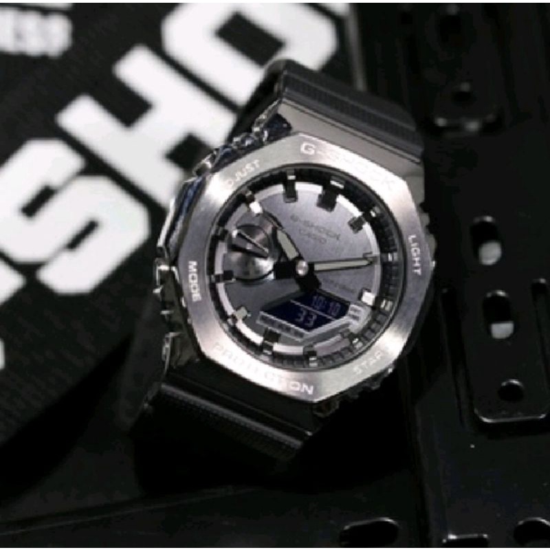 Jam tangan Pria G-SHOCK GT 2100