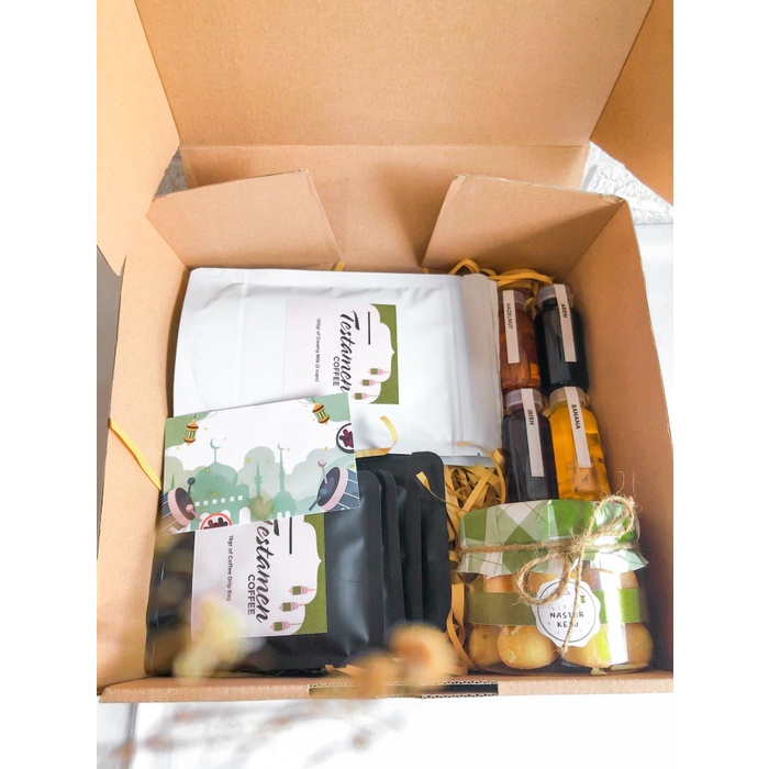 

Hampers Lebaran / Hampers Ramadhan / Brownies panggang / Kopi - margaret cookie