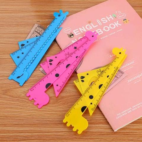 

Penggaris Plastik 1 Set 4 Model Bentuk Hewan Jerapah Kartun Lucu 15 Cm