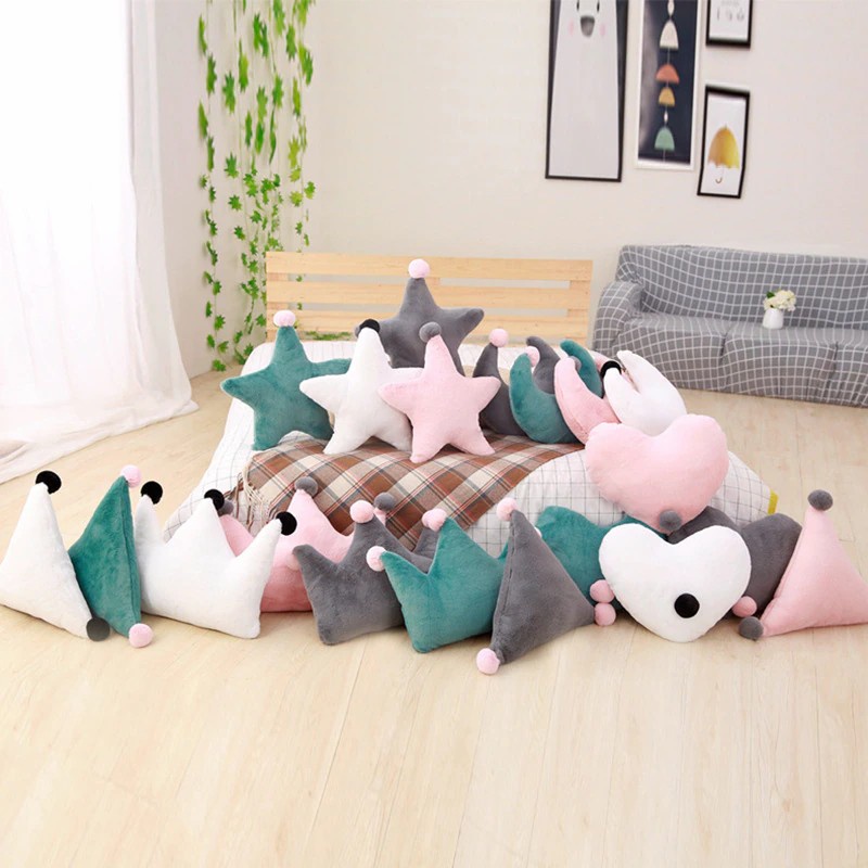 [1 Pcs] Bantal Karakter Lucu / Bantal Love / Bantal Bintang / Bantal Bulan / Bantal Sofa / Bantal Bentuk