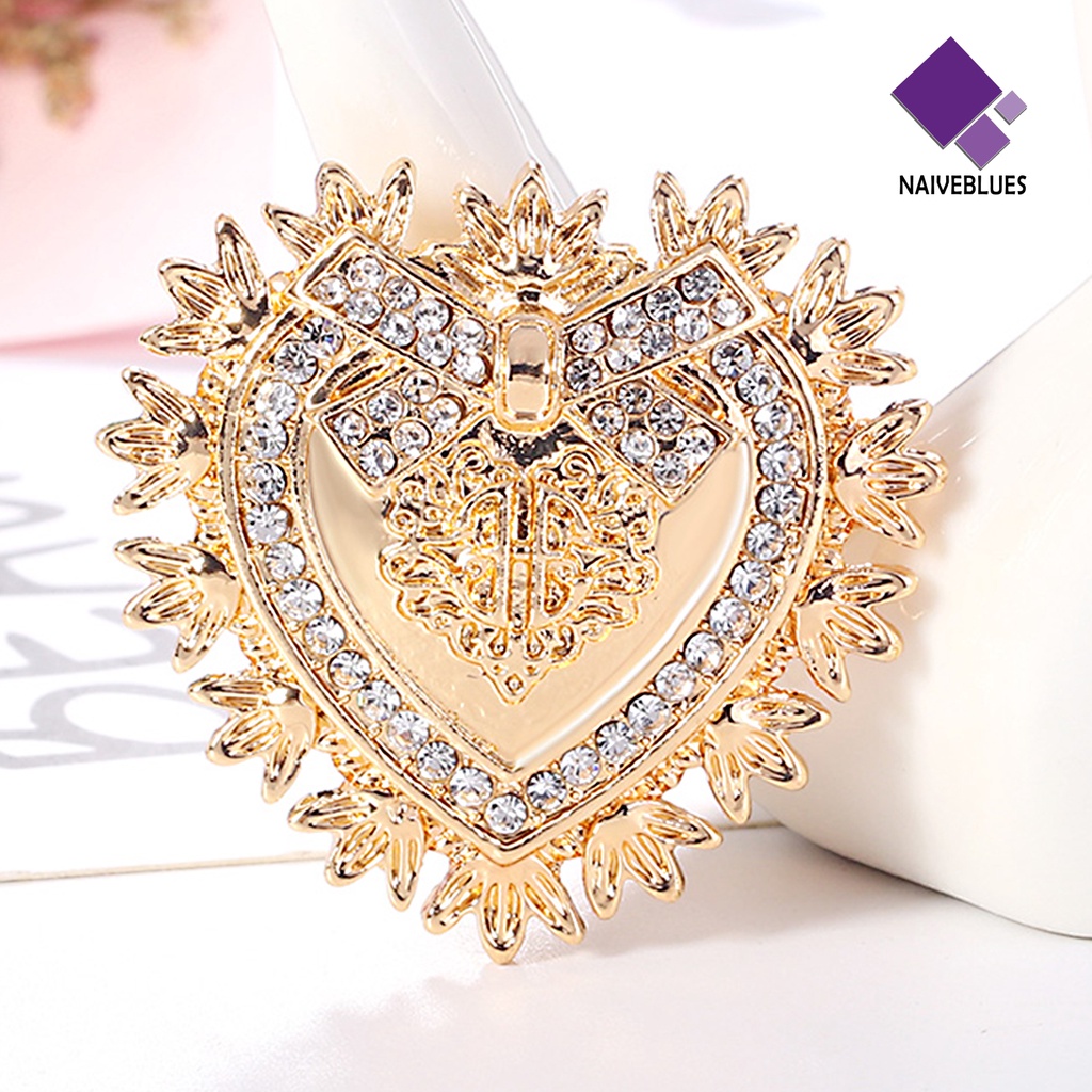 &lt; Naiveblues &gt; Lapel Pin Pakaian Elegan Portable Cinta Hati Mata Hias Berlian Imitasi Pin Untuk