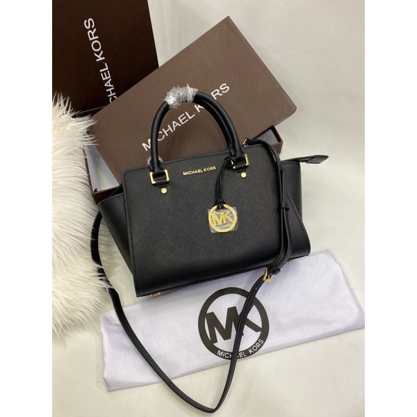 MK SELMA EPSOM FREE BOX