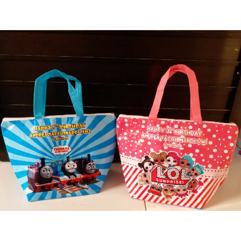 

Tas Tenteng Banner / Goodie Bag Souvenir Ulang Tahun / Ultah Anak Murah model KAPAL - PERAHU