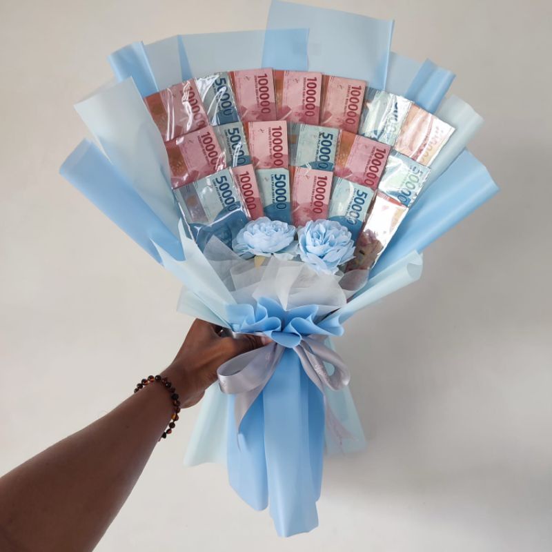 Buket bouquet wisuda pernikahan ulang tahun dan acara besar bisa request warna dan tambah kartu ucapan