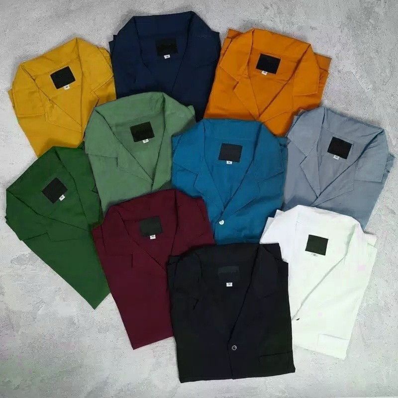Kemeja Polos Pria Lengan Pendek V-neck