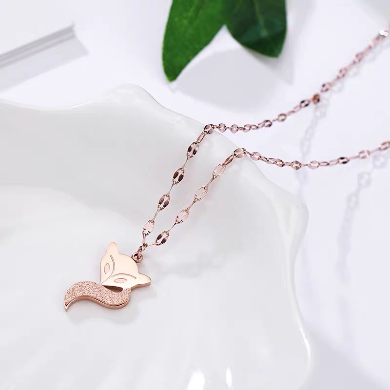 Kalung Pendek Desain Rubah Frosted | Kalung Rantai Rose Gold 18k Untuk Wanita | Kalung Bahan Stainless Steel | Kalung Bahan Titanium Steel |  Anting Hypoallergenic Anti Pudar Tahan Air Untuk Hadiah Ulang Tahun