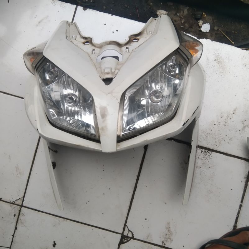 tameng depan reflektor lampu set Vario tekno karbu 110 original copotan