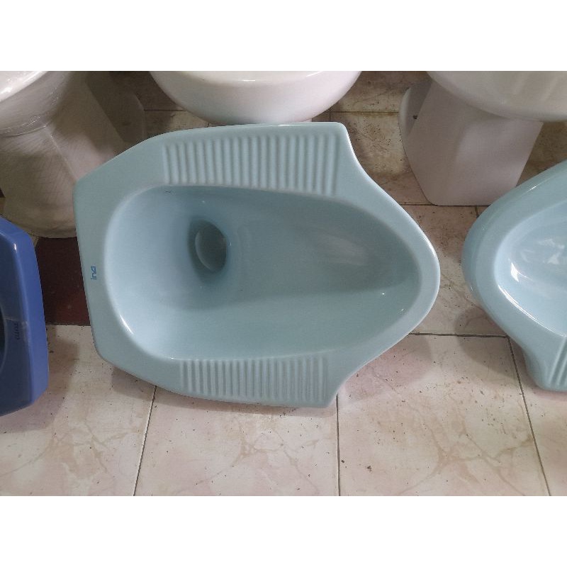 CLOSET JONGKOK MERK INA