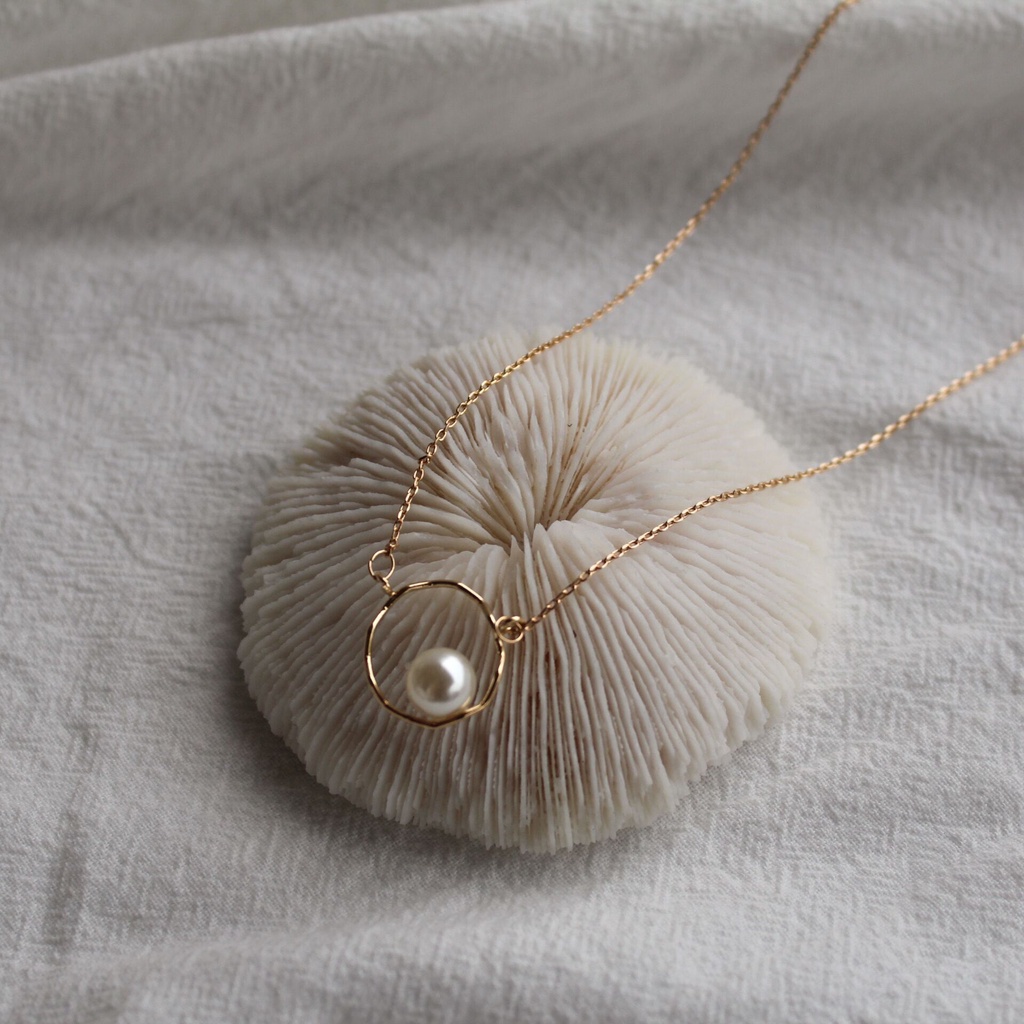 Kalung vintage estetik wanita model korea terbaru