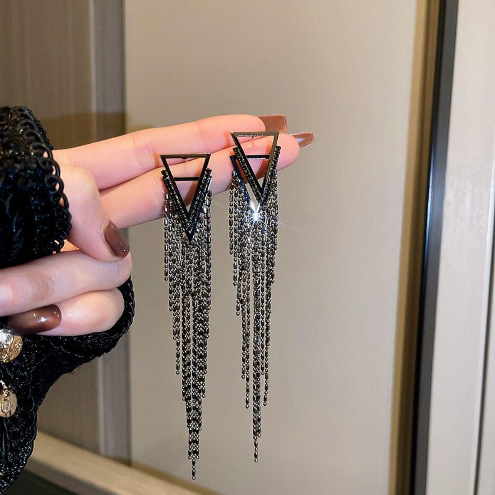 Mxbeauty Wanita Stud Earring Hadiah Minoritas Punk Rantai Panjang Fashion Desain Tembaga Segitiga Menjuntai Earring