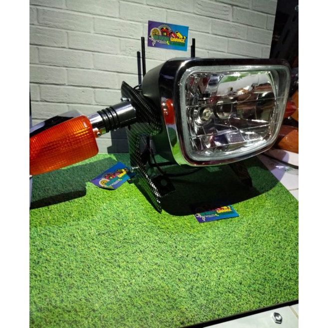 Lampu Depan Kaca Bening Plus Breket Karbon Plus Sen 2 Buah Karbon Kualitas Terbaik