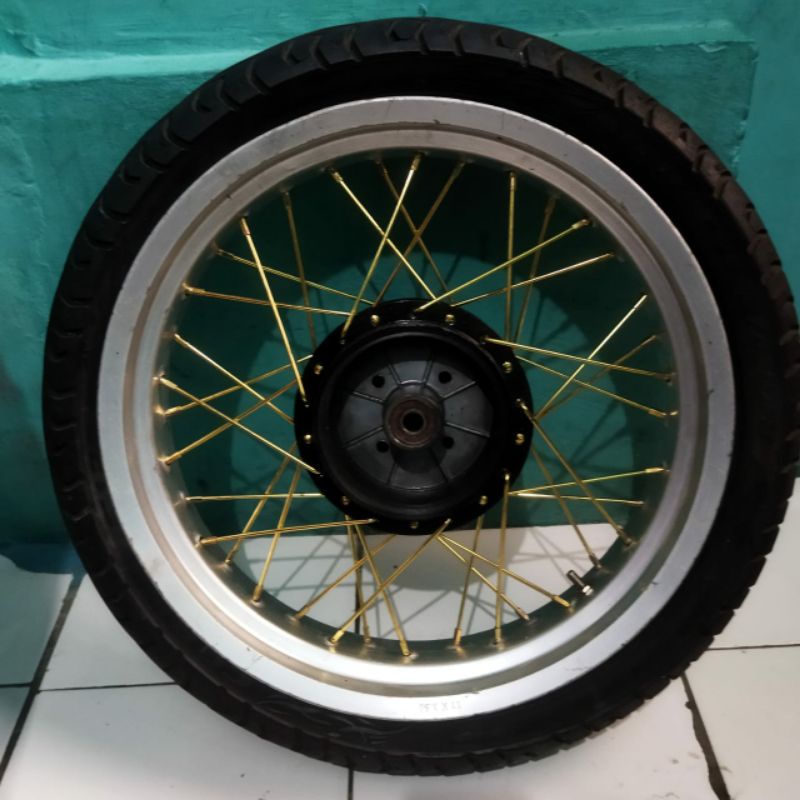 Velg Belakang  jari jari R 17  tapak lebar pnp Thunder 125