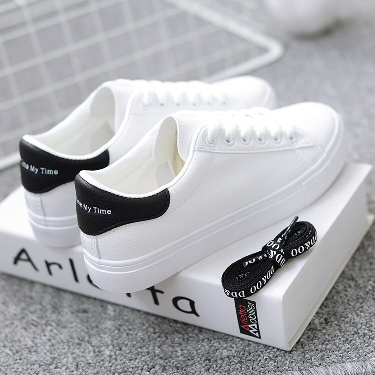 TOPGROSIR  LV0115 Sepatu Sneakers Sport Wanita Import Warna Putih