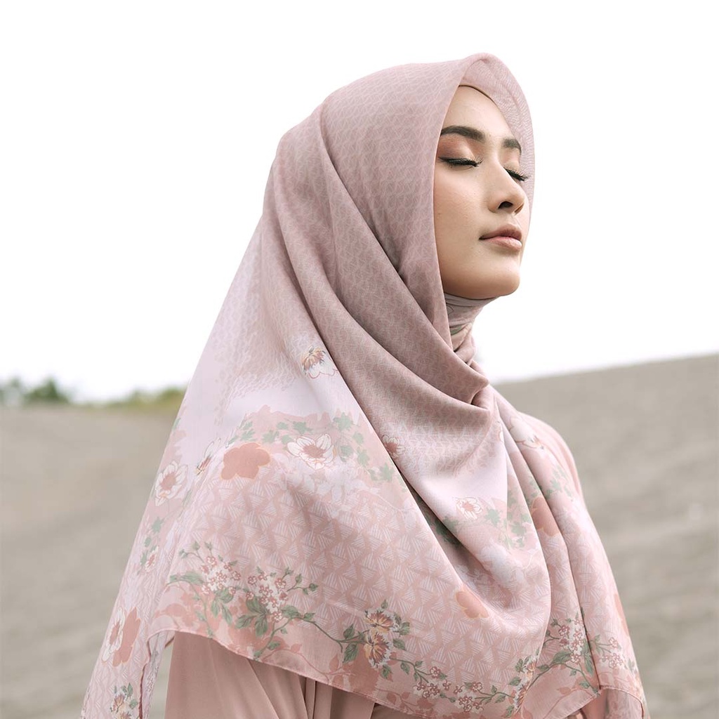 ALIF HIJAB SEGI EMPAT MOTIF PARIS PREMIUM KOREA - SUNFLOWER