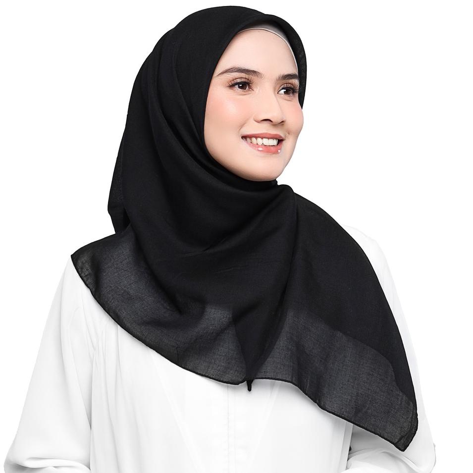 ➭ Elzatta Scarf Segi Empat Obelia Samida ➤