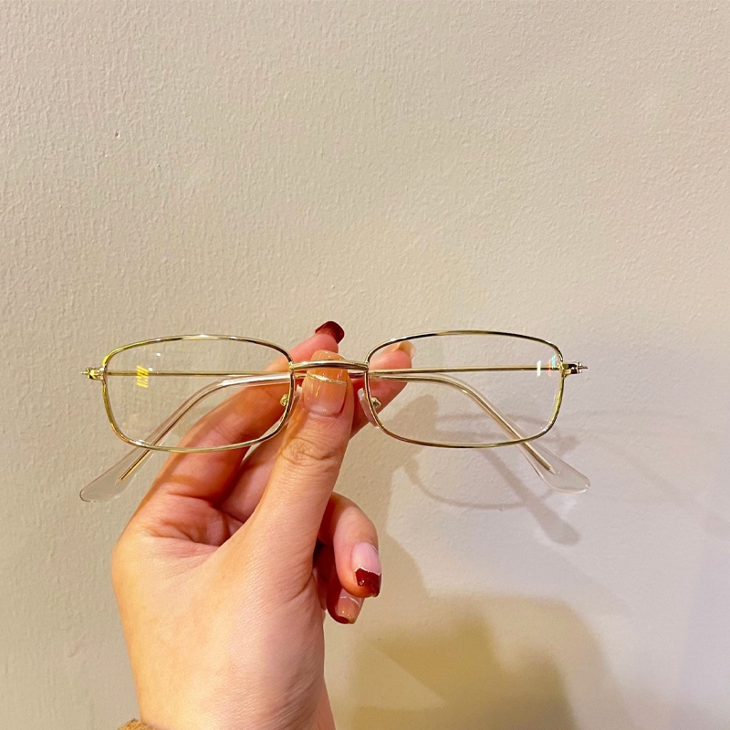 Papaozhu Ins Trendy Emas Sempit Persegi Panjang Frame Kacamata Untuk Wanita Pria Gaya Aesthetic Metal Kacamata Outdoor OOTD Eyewear