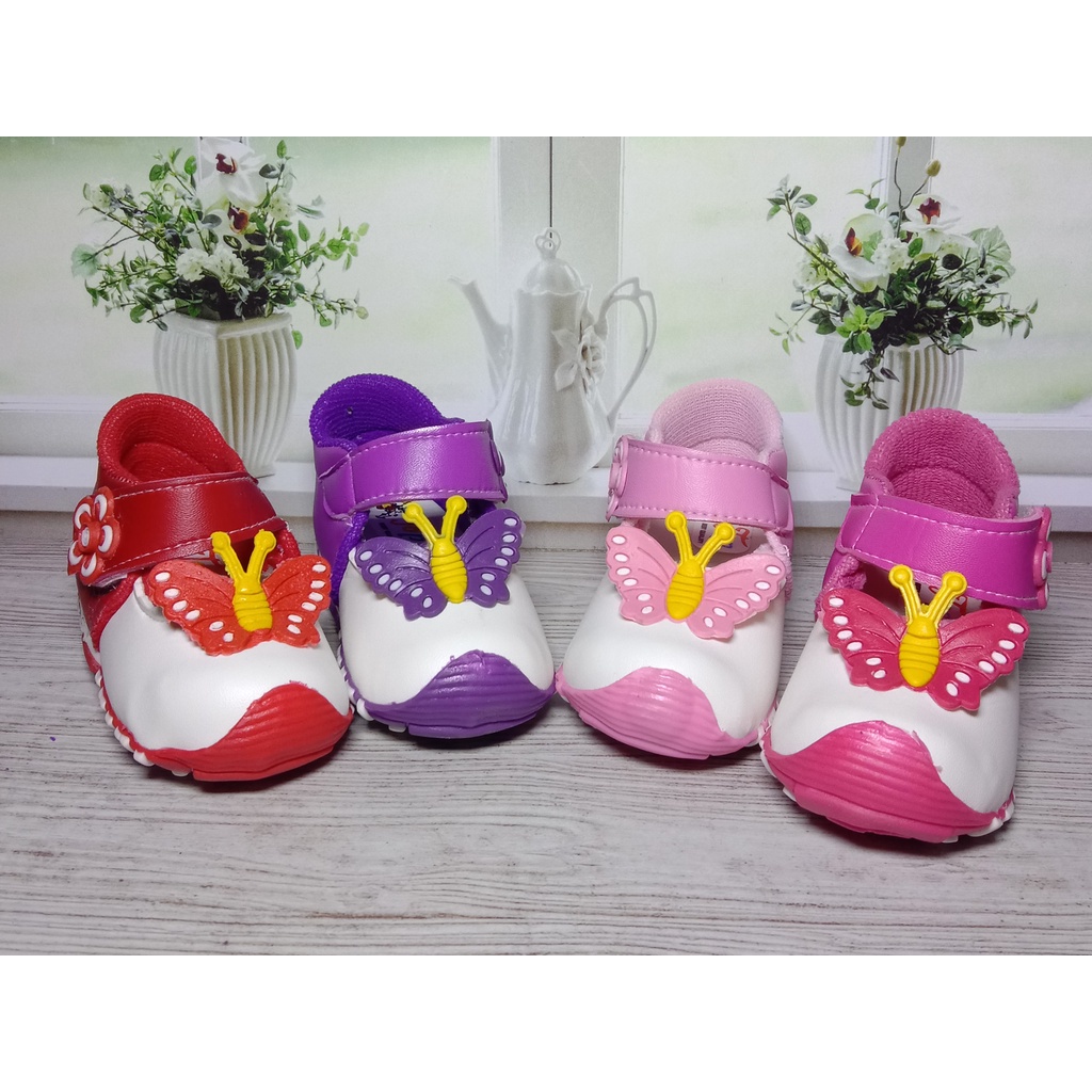 Sepatu Anak Perempuan Usia 1 -3 Tahun/Sepatu Anak Balita Murah/sepatu bunyi cit cit - kupu2 besar