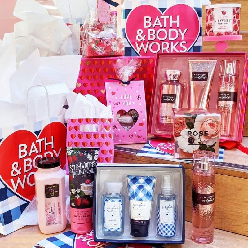 BATH &amp; BODY WORKS BBW FULLLSIZE GIFT SET BOX GINGHAM ROSE WARM VANILLA SUGAR WVS CHAMPAGNE TOAST YOU'RE THE ONE YTO INTO THE NIGHT ITN IN THE STARS ITS AWAKENING SUN RESTFUL MOON A THOUSAND WISHES ATW