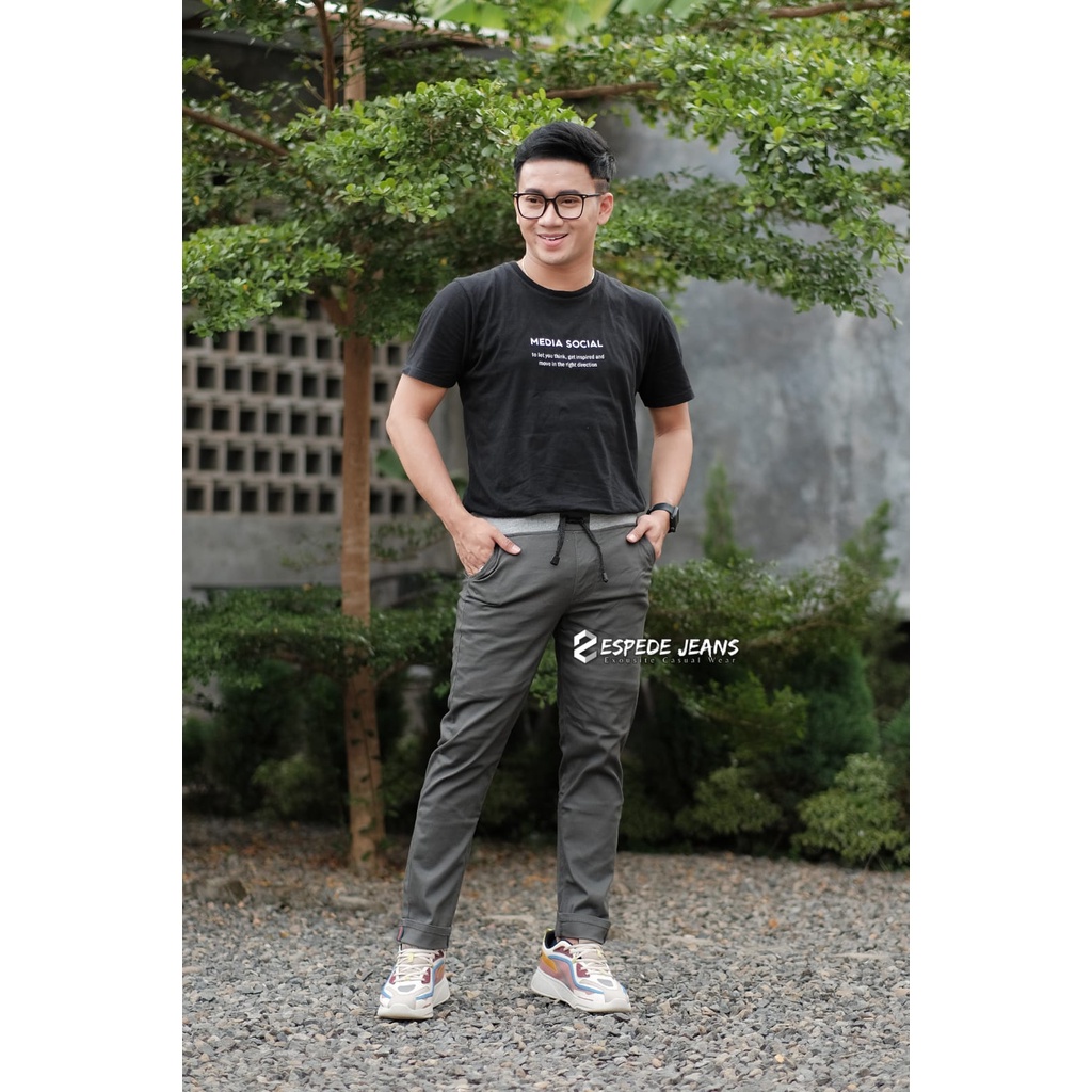 Celana Chino Panjang Pinggang Karet DIAMOND STREATCH  KUALITAS PREMIUM  (KAIN TEBAL)